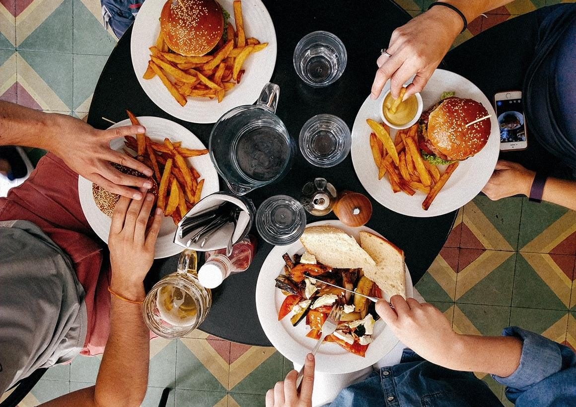 105699 Delicious Food